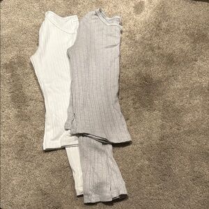 Abercrombie kids Gray and Cream Ribbed Knit Tops size 13/14